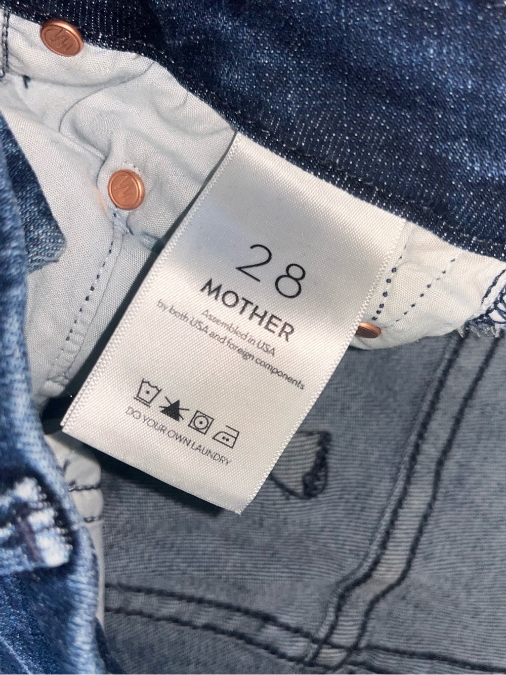 MOTHER high waisted looker Skinny Jeans in Dark Blue Wash - Picture 4 of 7
